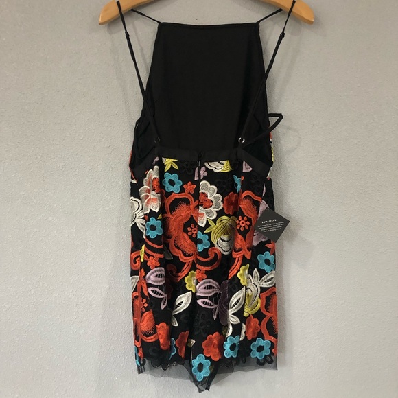 🚫sold🚫Rosanna lace Romper - Picture 4 of 8